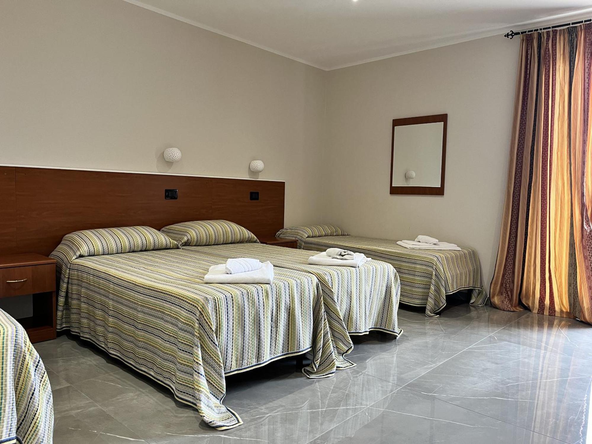 Park Hotel Casa Francesi الغرفة الصورة